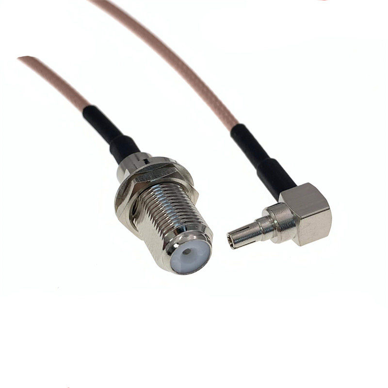 تجميعات كابلات متحد المحور مصممة خصيصًا مع تدريع دقيق لنقل بيانات موثوق به وعالي السرعة في تطبيقات الفضاء والطب والبث